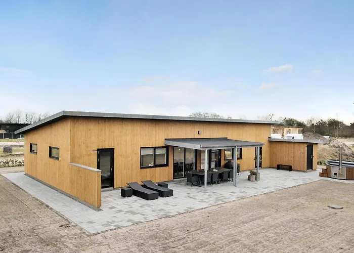 Сasa de vacaciones 5 Bedroom Awesome In